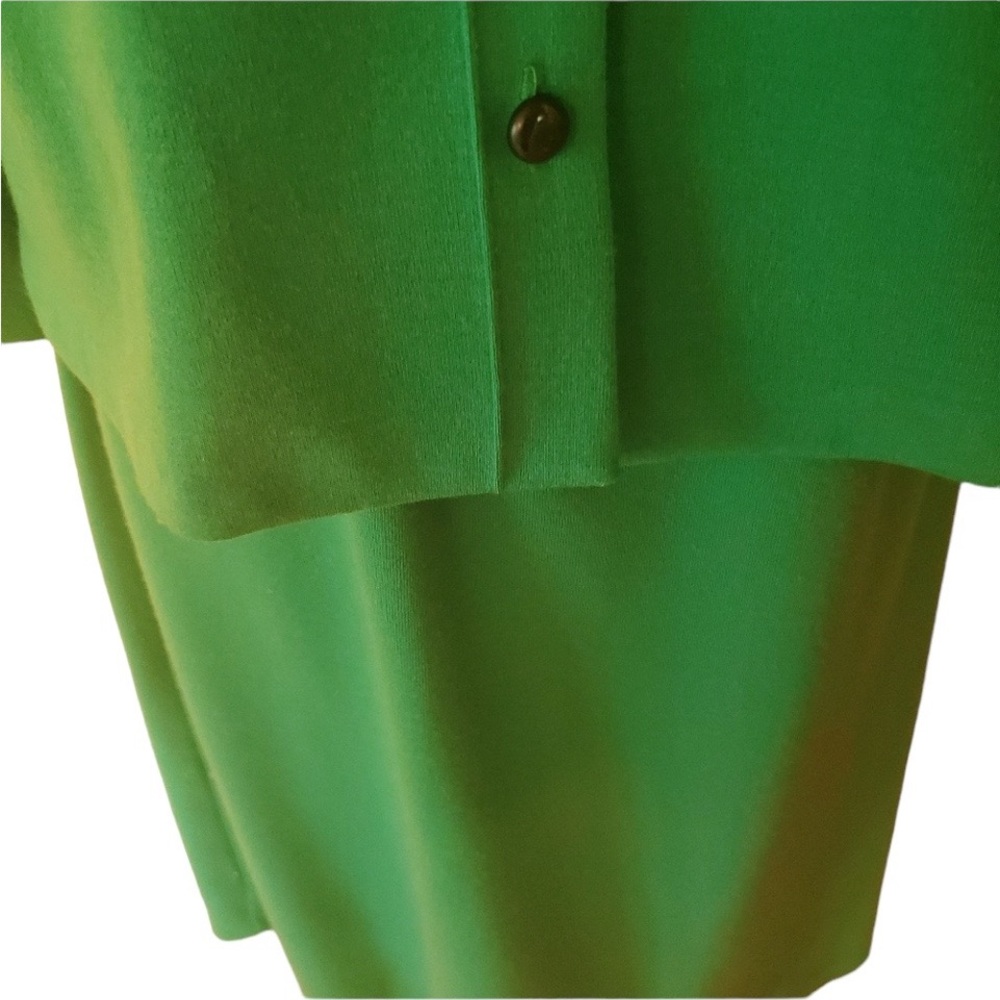 1980s‎ Pablo Collection Green Skirt Suit Set - Picture 3 of 8